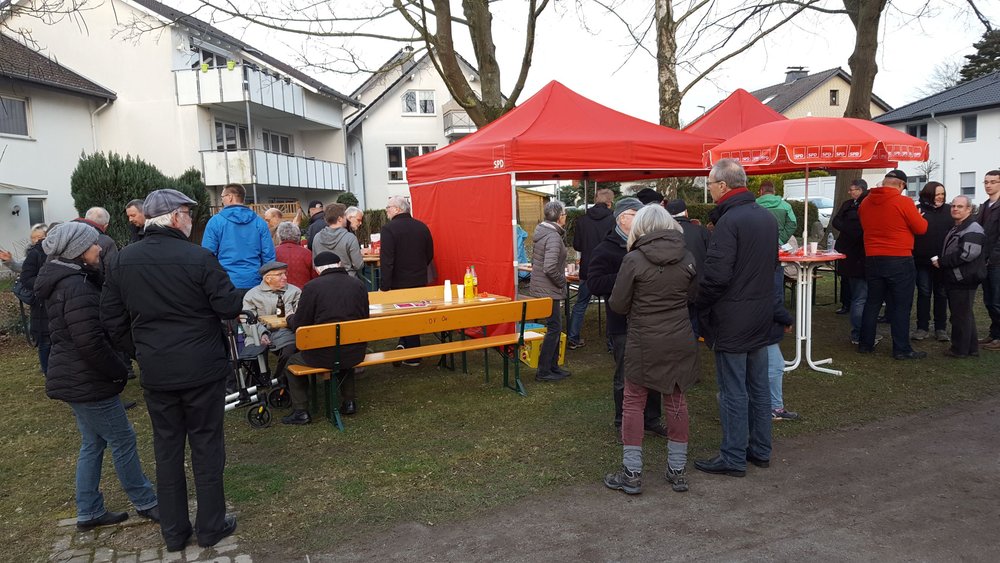 Grillfest (Gespräch vor Ort) des SPD-Ortsvereins Oetinghausen im Ortsteil Heide